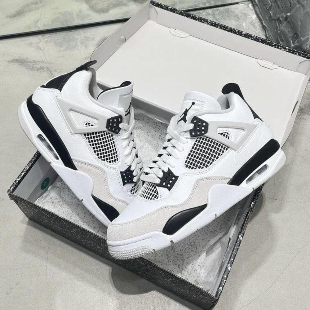 Nike Air Jordan 4 Retro Military