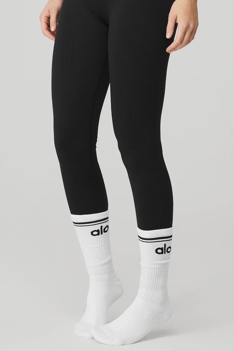 Alo Yoga 12 Adet. 3x4 Paket Women's Throwback Barre Sock - White/Black