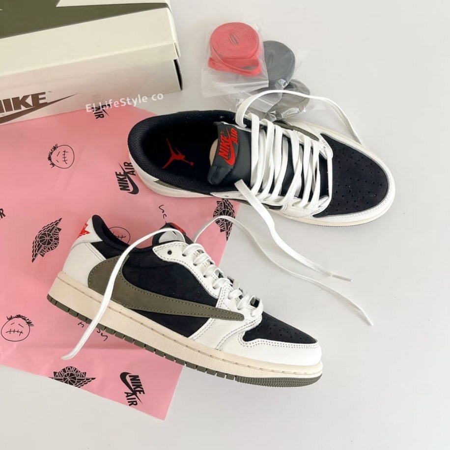 NIKE AIR JORDAN 1 RETRO LOW OG SP TRAVIS SCOTT OLIVE
